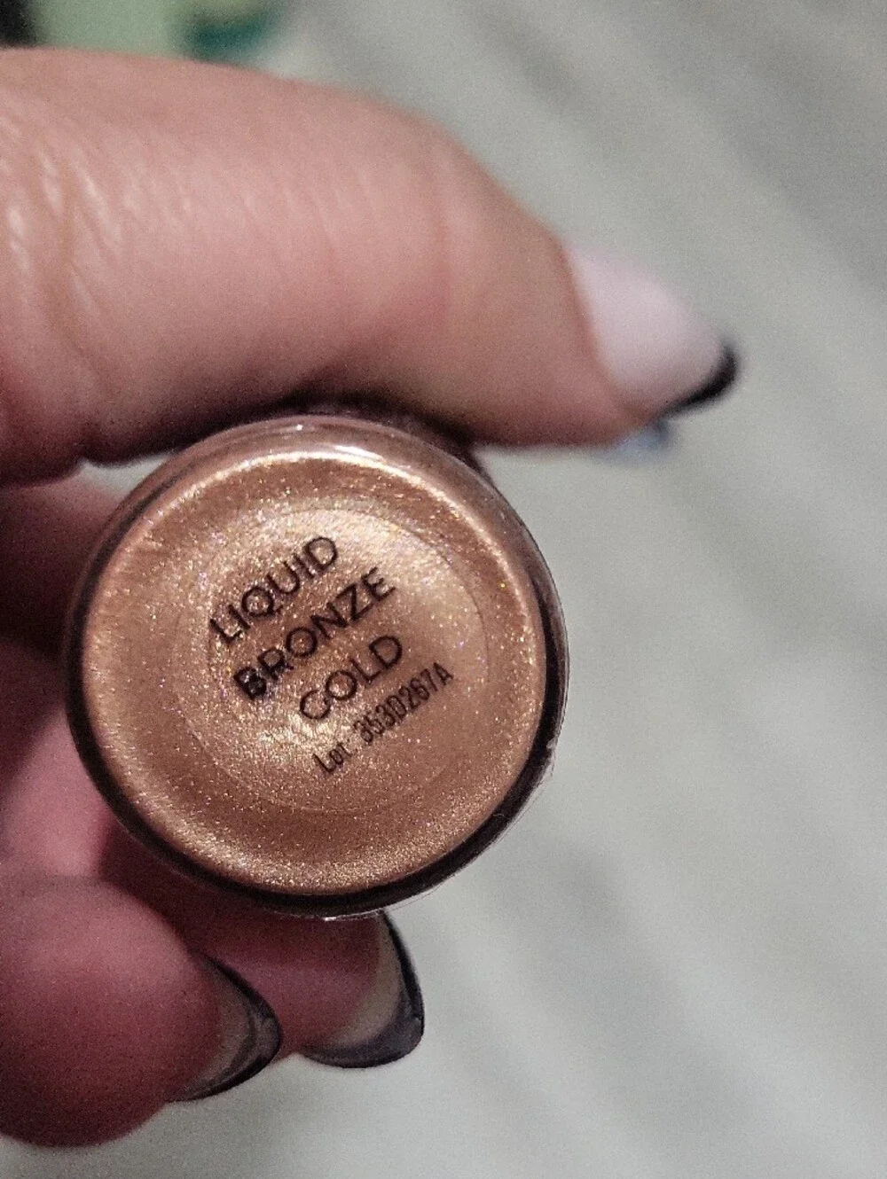 Revolution Bronze Gold Liquid Glow Highlighter